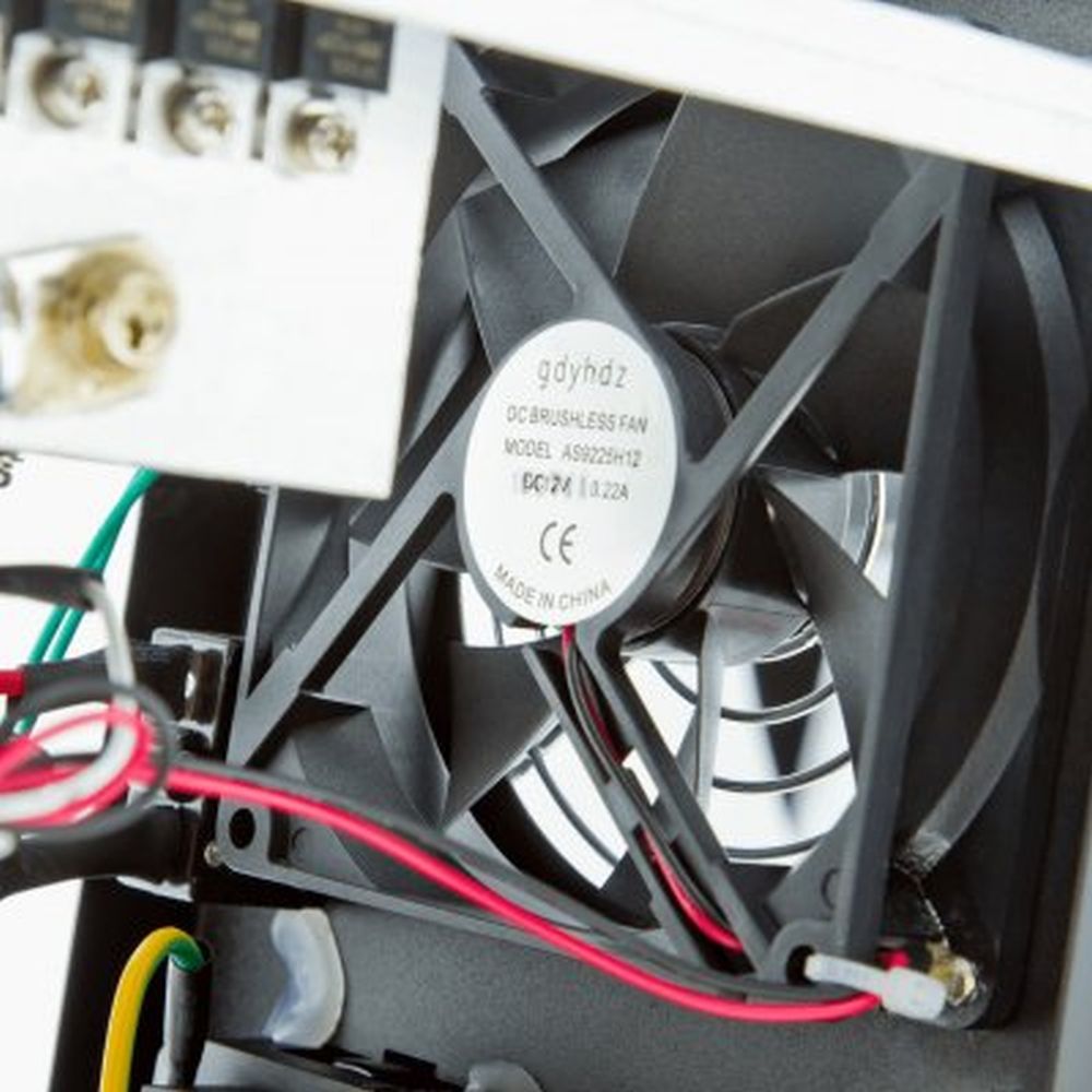 Джерело безперебійного живлення Logicpower LPY-B-PSW-800 ВА / 560 Вт лінійно-інтерактивне з правильною синусоїдою - Зображення 4